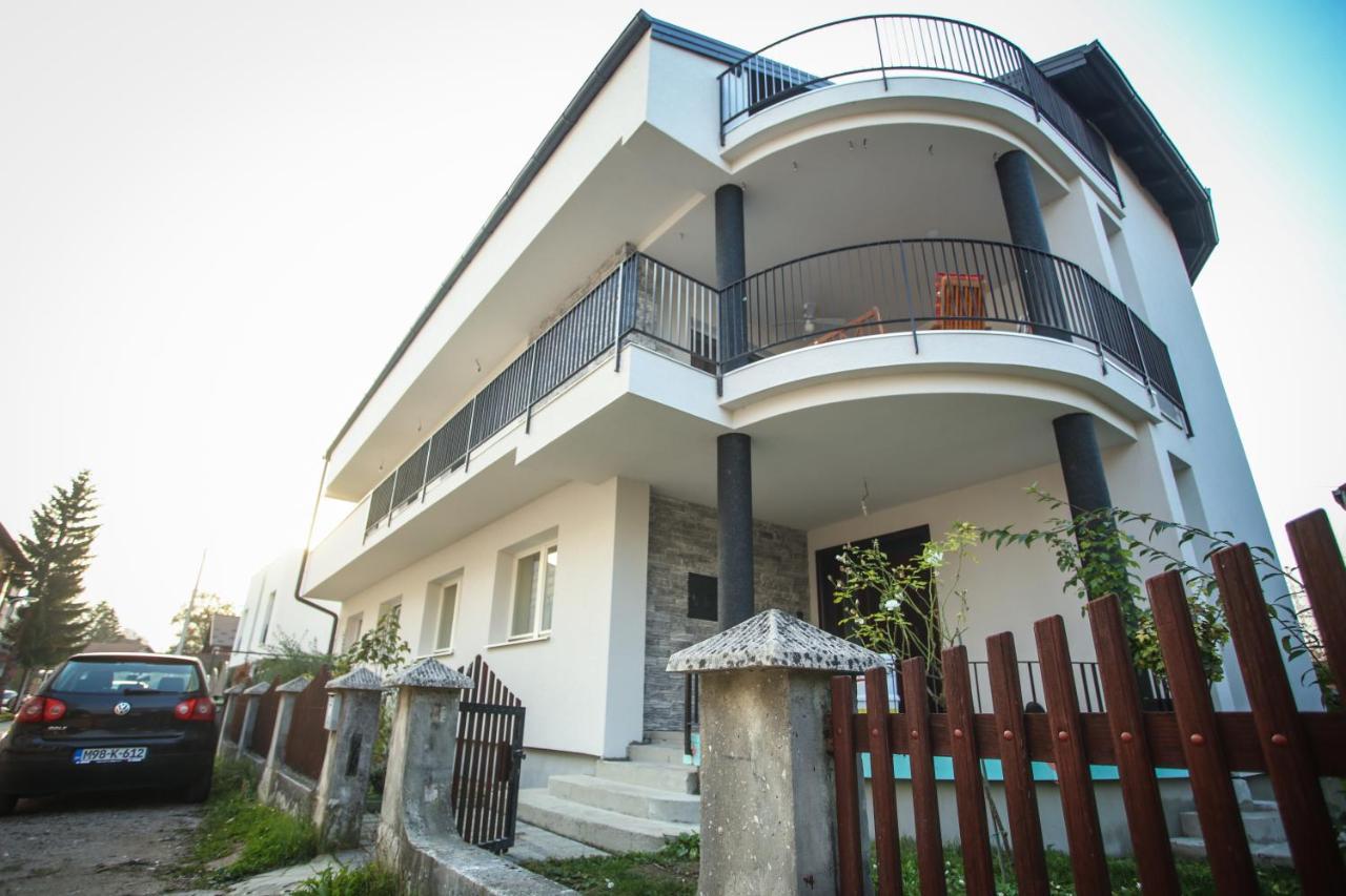 Lgp Exclusive Apartment Bihać Kültér fotó